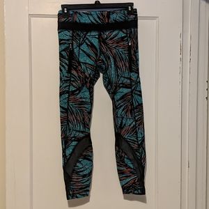 Lululemon leggings size 4